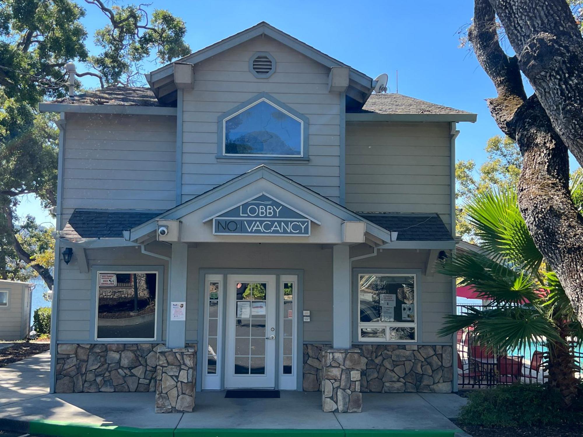 Clear Lake Cottages & Marina Clearlake Exterior photo