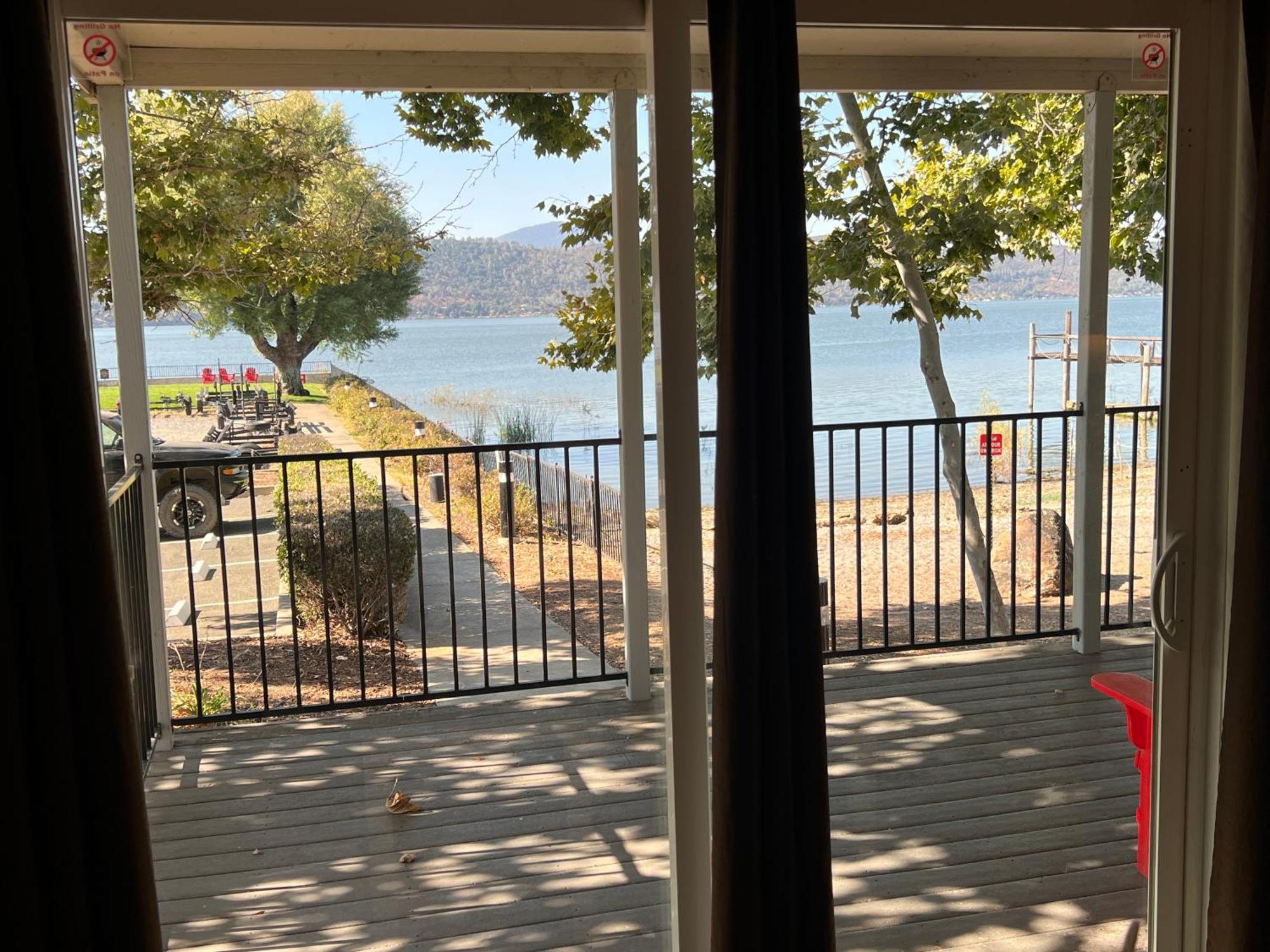 Clear Lake Cottages & Marina Clearlake Room photo