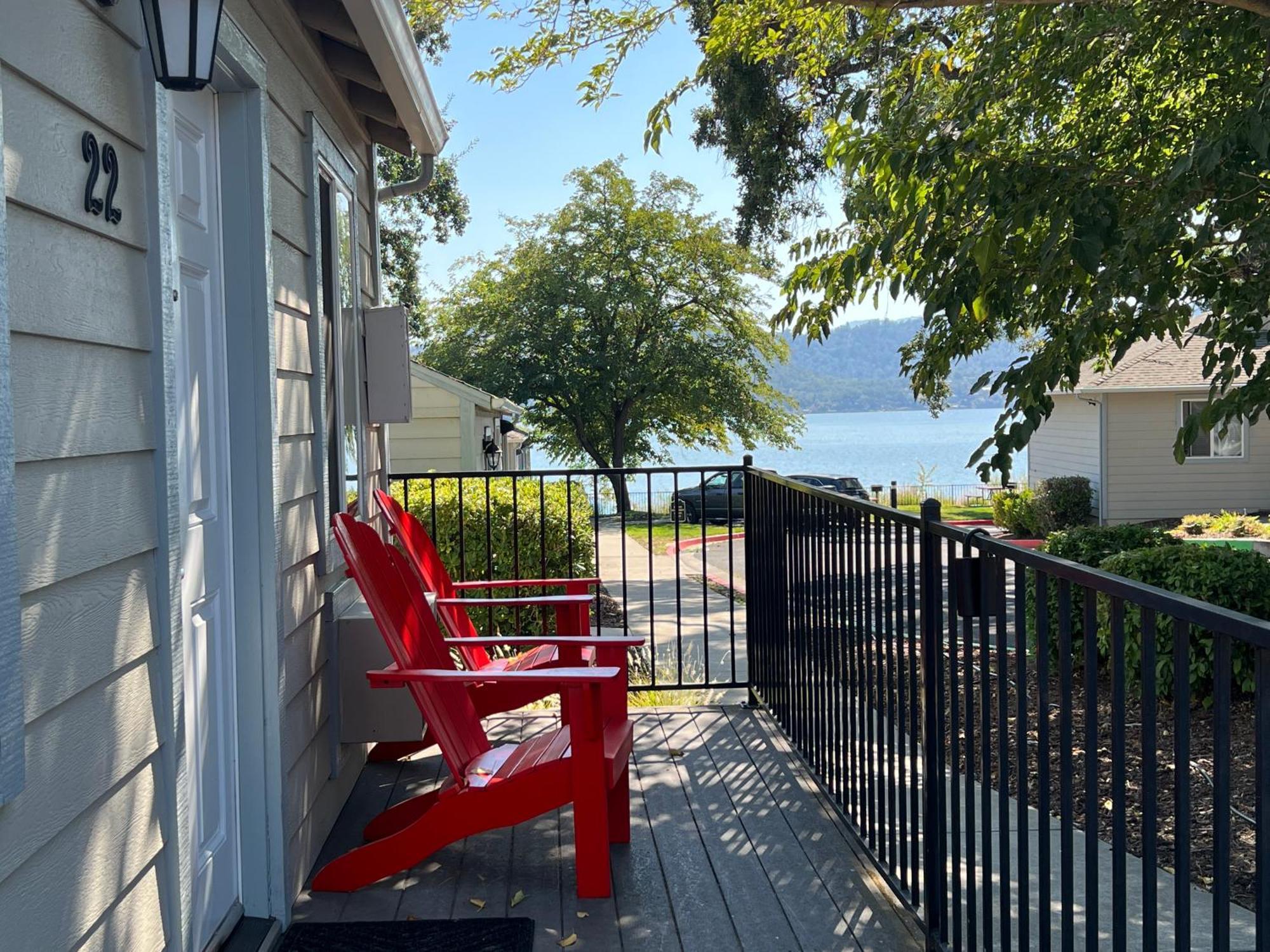 Clear Lake Cottages & Marina Clearlake Exterior photo