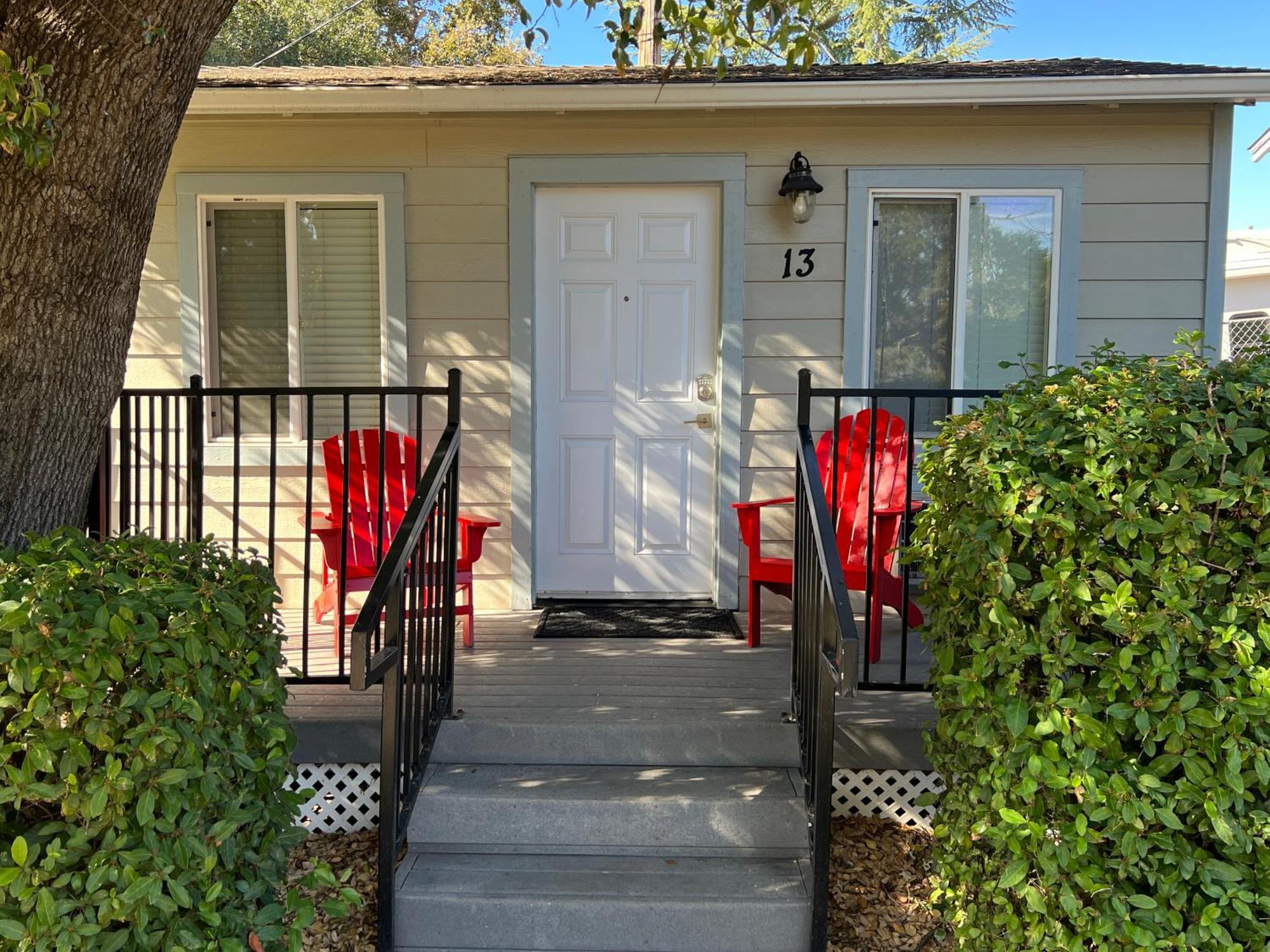 Clear Lake Cottages & Marina Clearlake Room photo