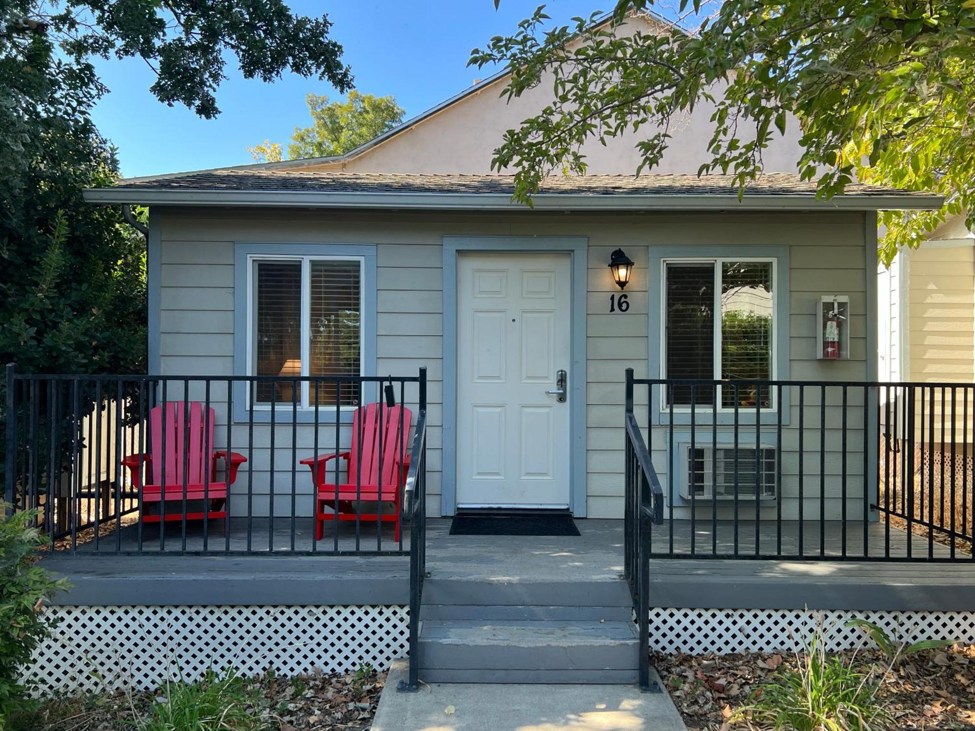 Clear Lake Cottages & Marina Clearlake Room photo